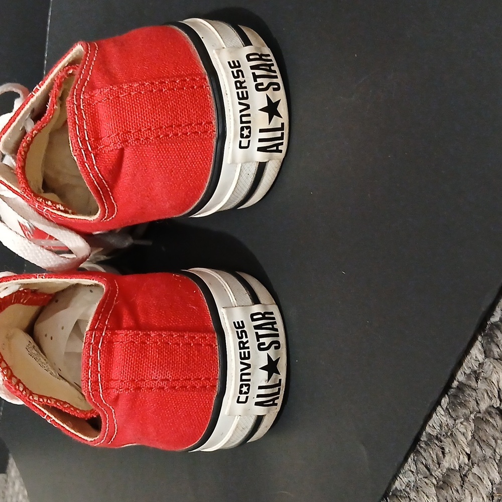 Converse Red Canvas Sneakers with White Accents Womens SZ 8 - Picture 3 of 10